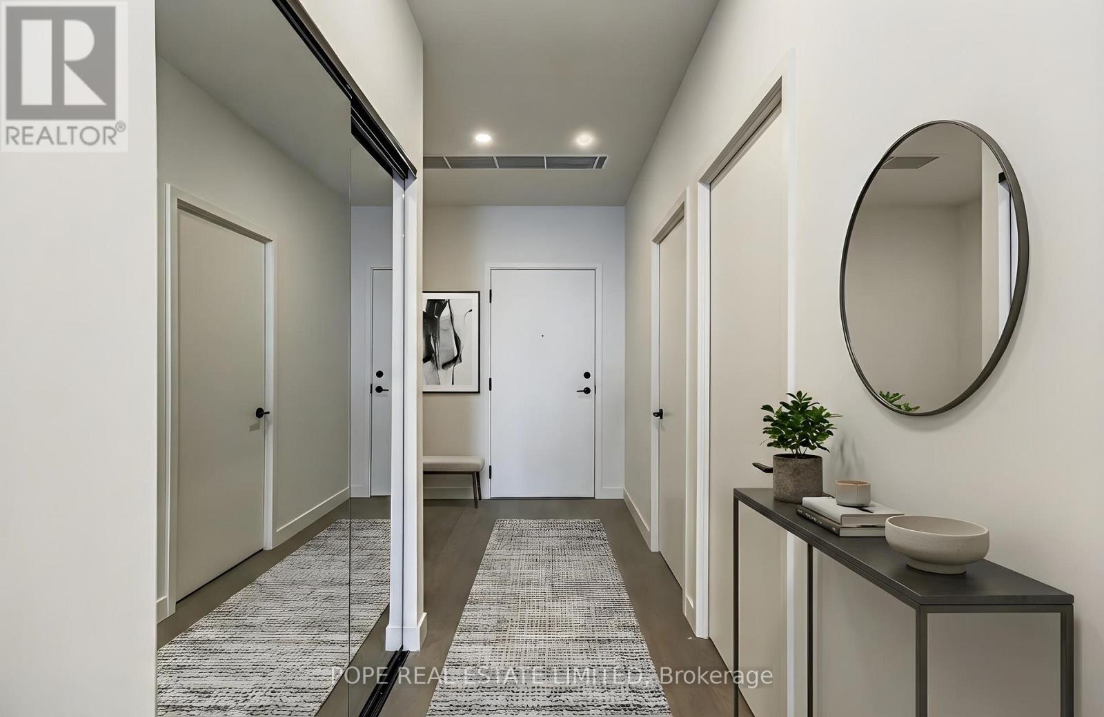 1601 - 1050 Eastern Avenue, Toronto (Greenwood-Coxwell), Ontario  M4L 0B7 - Photo 5 - E12790394