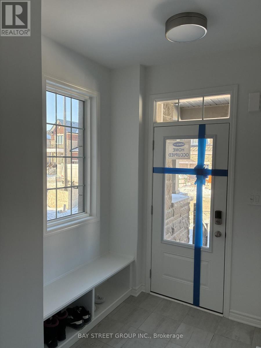 9 Moss Drive E, Markham, Ontario  L6C 3S8 - Photo 3 - N12790406