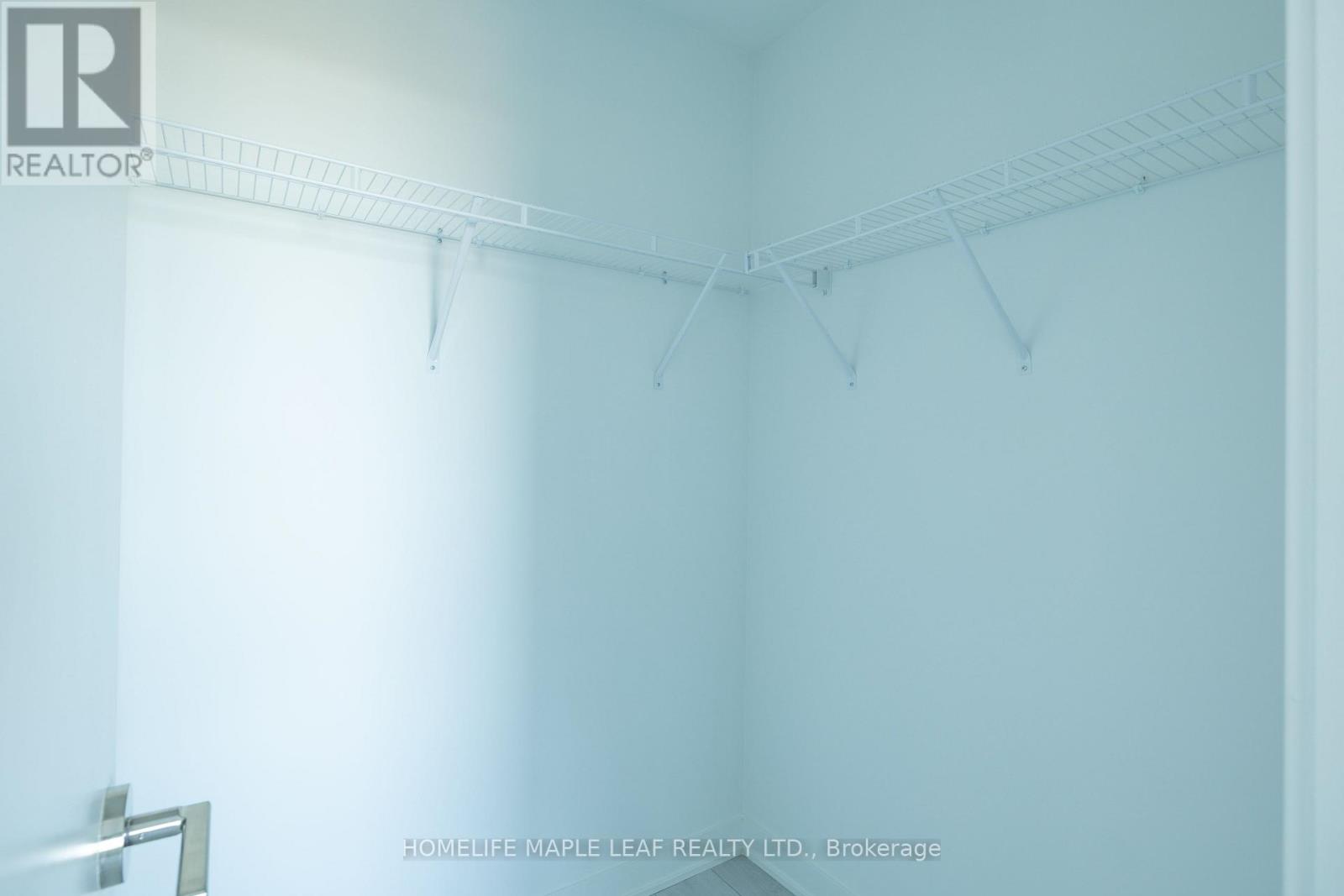 834 - 395 Dundas Street W, Oakville, Ontario  L6M 5R8 - Photo 8 - W12790378