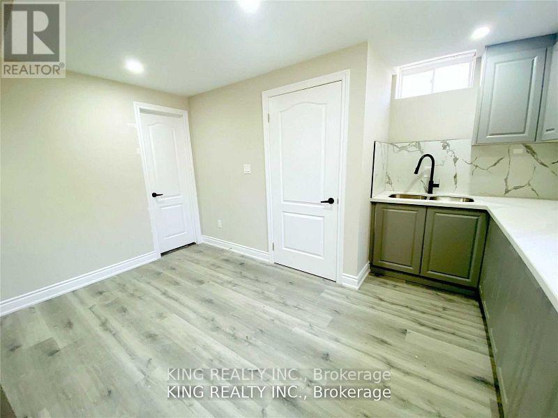 43 Hoxton Road, Brampton, Ontario  L7A 4L5 - Photo 10 - W12790390