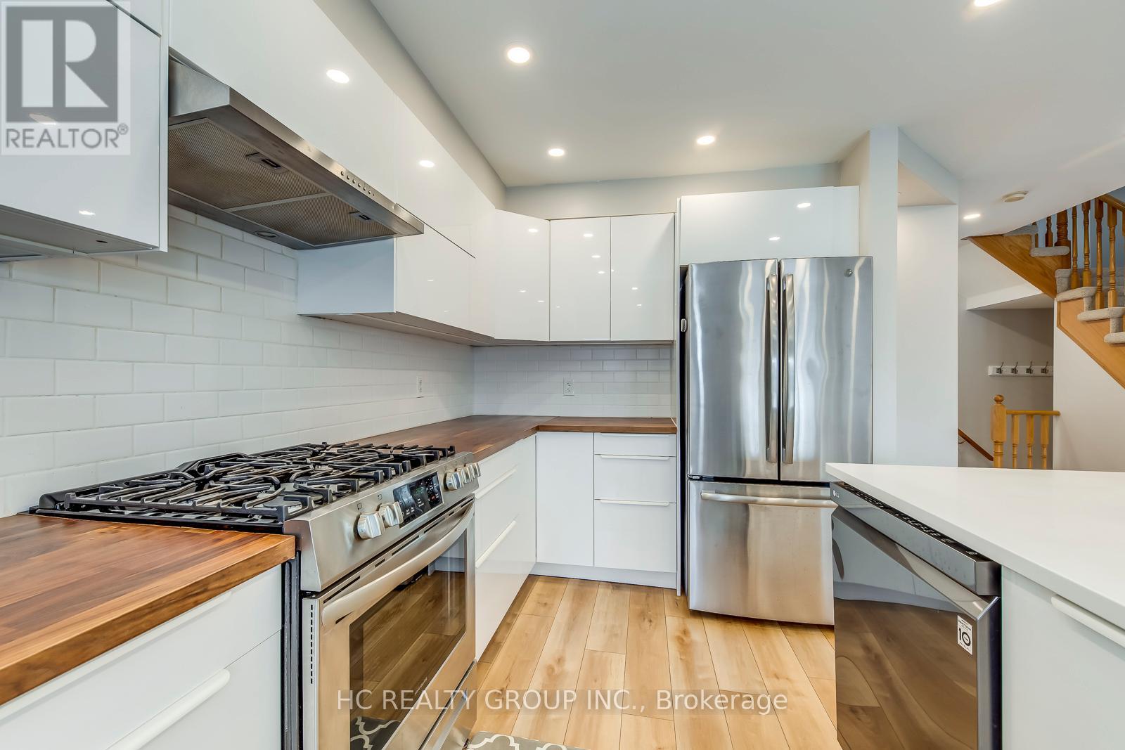 75 - 1489 Heritage Way, Oakville, Ontario  L6M 4M7 - Photo 10 - W12790402