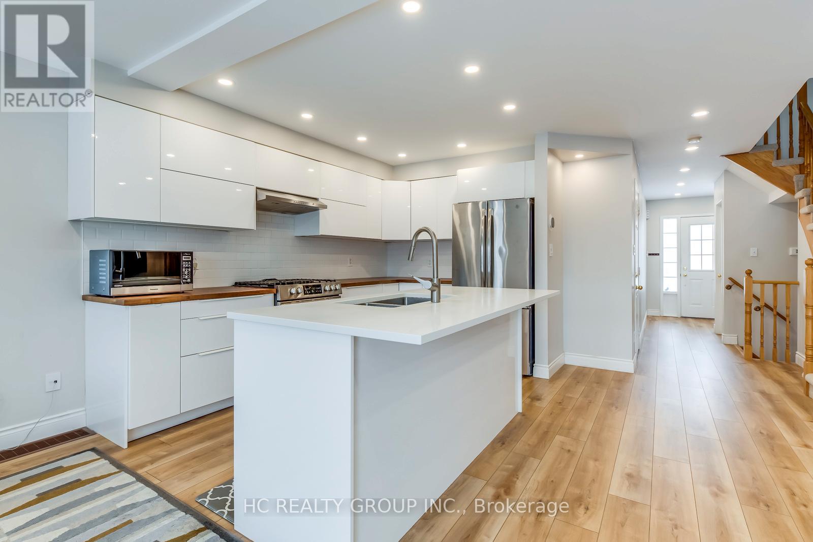 75 - 1489 Heritage Way, Oakville, Ontario  L6M 4M7 - Photo 8 - W12790402