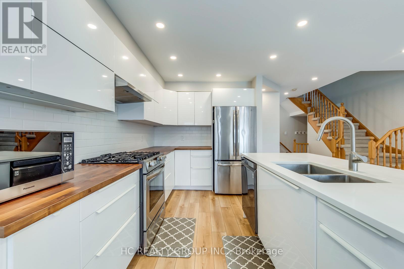 75 - 1489 Heritage Way, Oakville, Ontario  L6M 4M7 - Photo 9 - W12790402