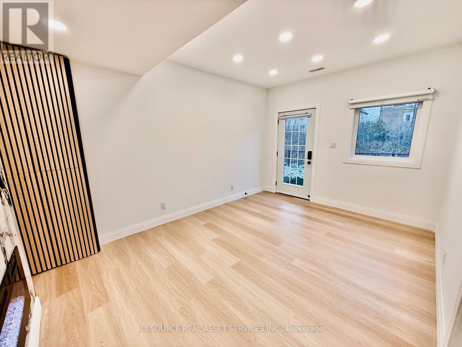 1 - 3186 Hines Drive, Oakville, Ontario  L6M 0Z9 - Photo 5 - W12790414