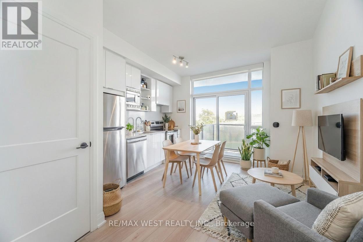 218 - 60 George Butchart Drive, Toronto, Ontario  M3K 0E1 - Photo 4 - W12790418