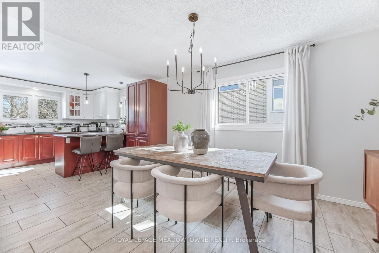 245 Queen Street, Guelph/eramosa (Rockwood), Ontario  N0B 2K0 - Photo 11 - X12790386