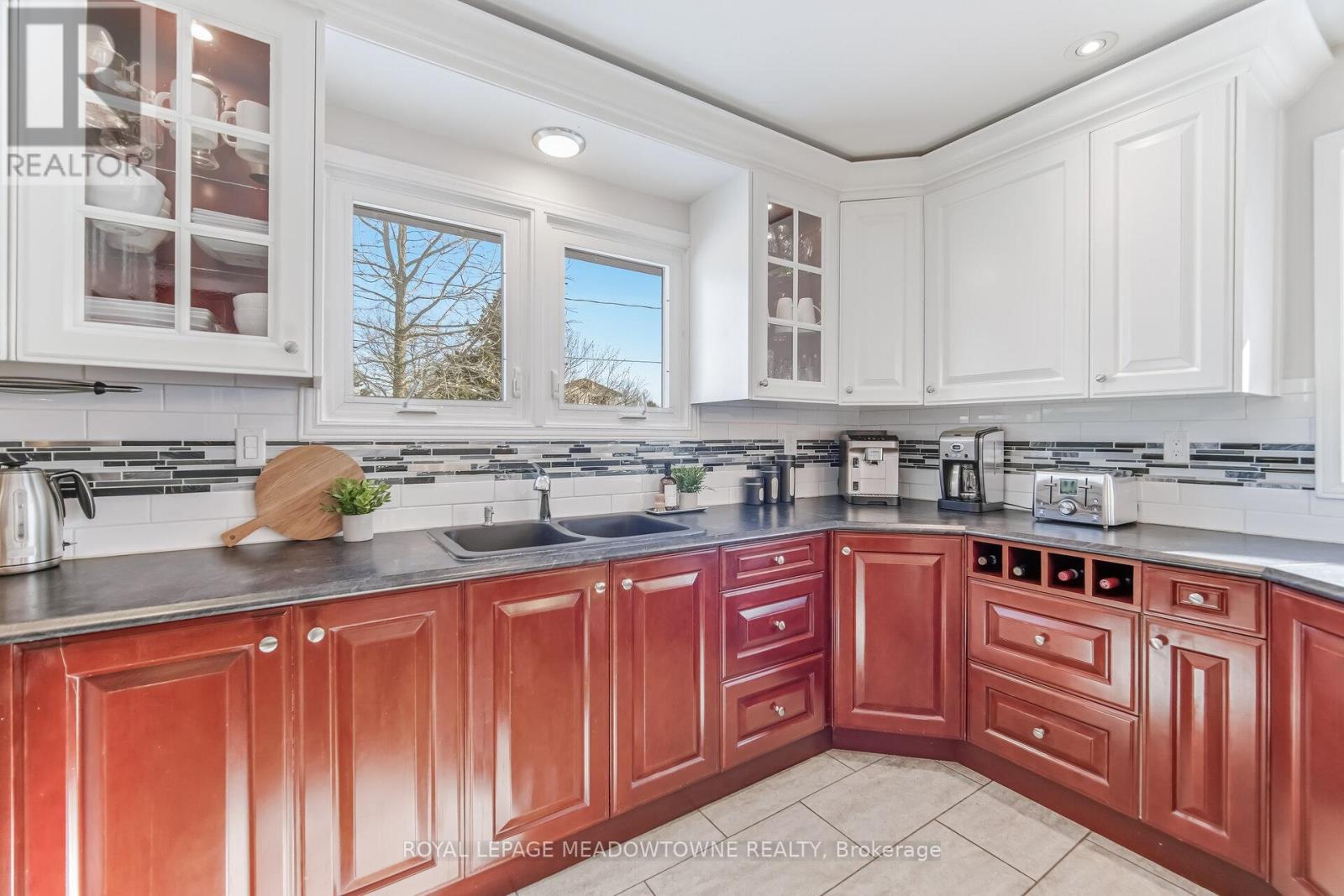 245 Queen Street, Guelph/eramosa (Rockwood), Ontario  N0B 2K0 - Photo 16 - X12790386