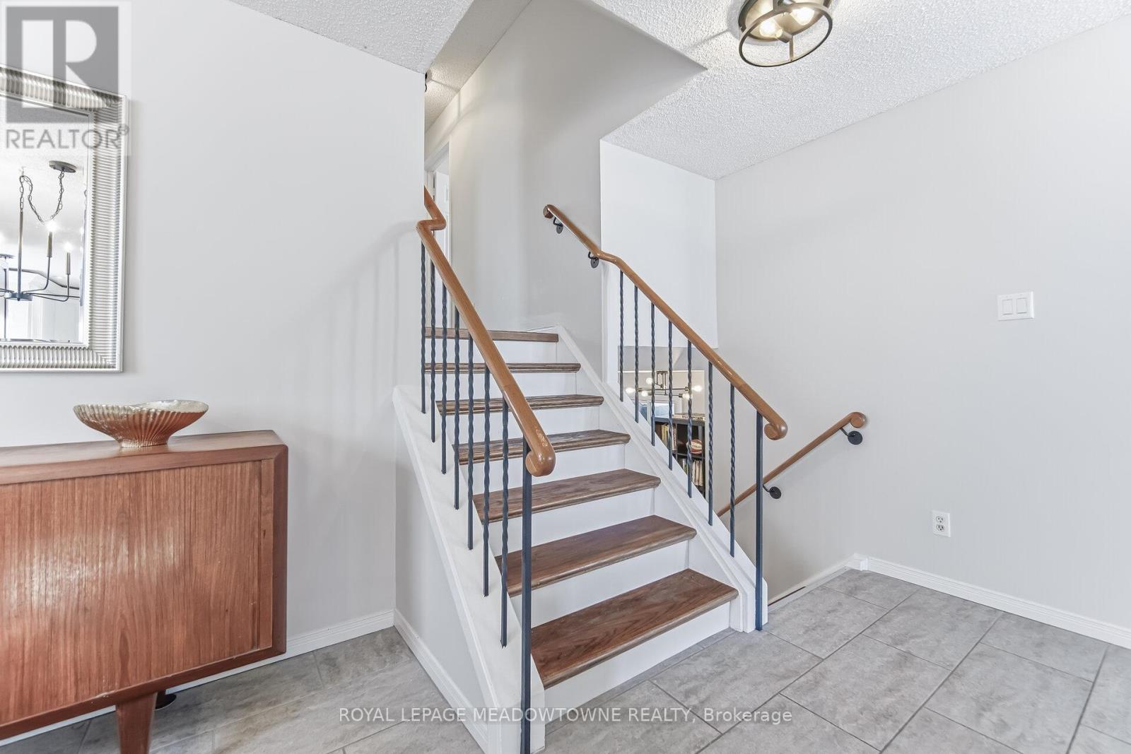 245 Queen Street, Guelph/eramosa (Rockwood), Ontario  N0B 2K0 - Photo 20 - X12790386