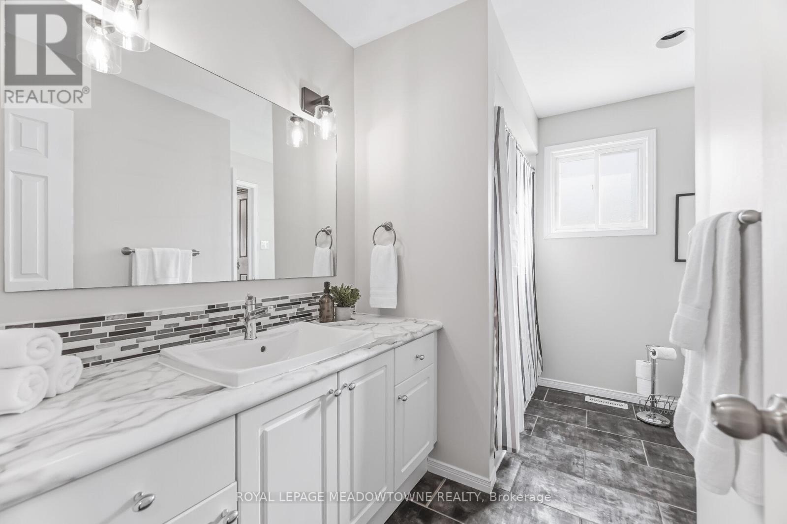 245 Queen Street, Guelph/eramosa (Rockwood), Ontario  N0B 2K0 - Photo 27 - X12790386