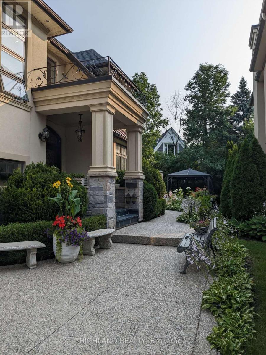 108 Livno Common, Oakville, Ontario  L6L 1H1 - Photo 2 - W12769882