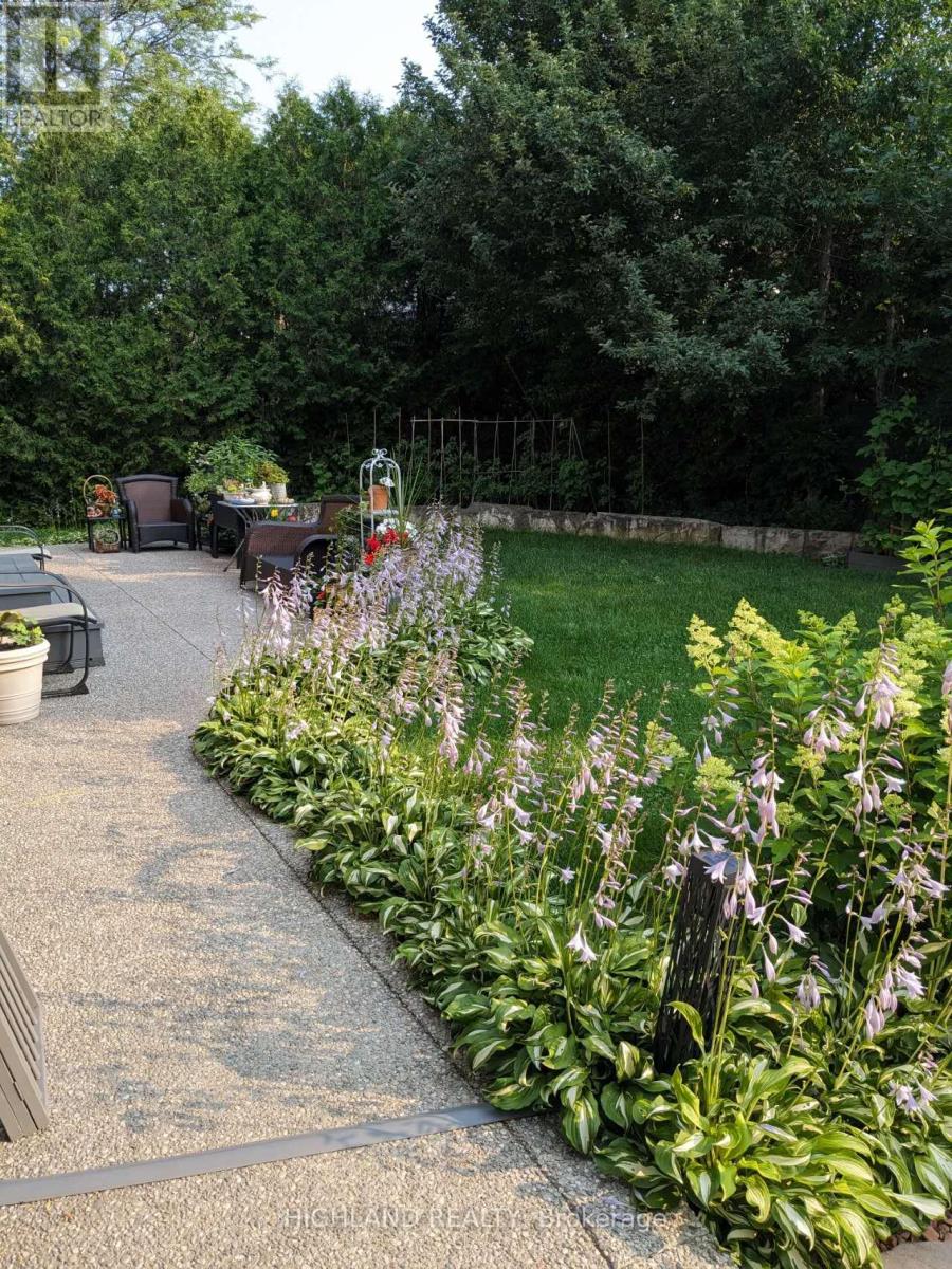 108 Livno Common, Oakville, Ontario  L6L 1H1 - Photo 3 - W12769882