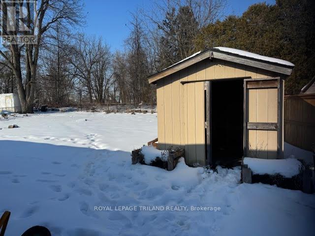 154 Ross Avenue, Thames Centre, Ontario  N0L 1G1 - Photo 15 - X12789404