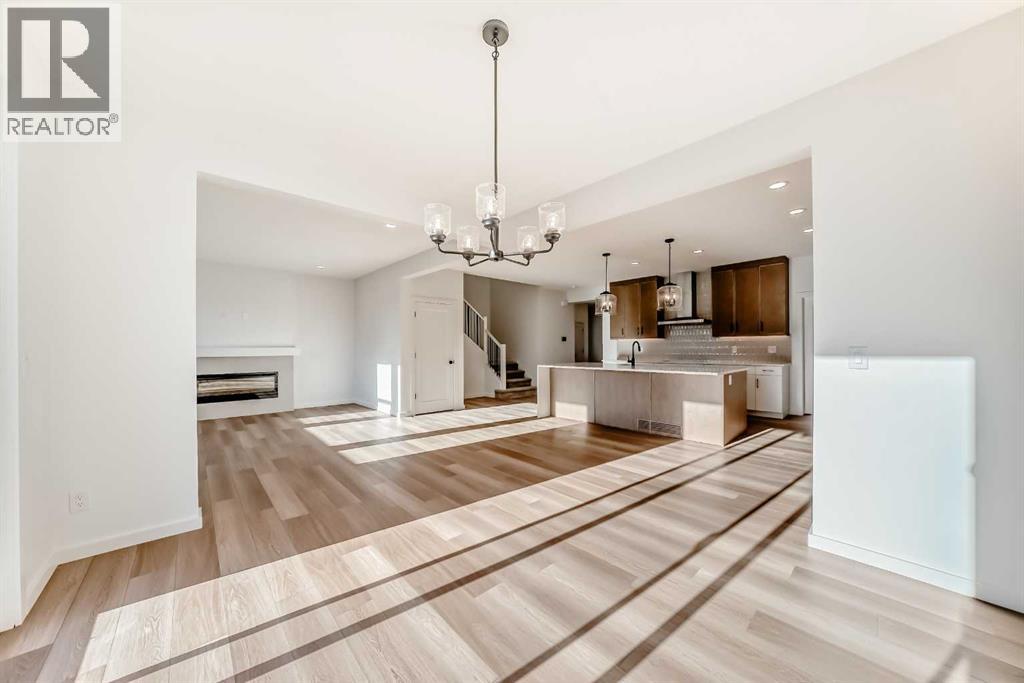 63 Creekside Path Sw, Calgary, Alberta  T2X 5V9 - Photo 15 - A2279480