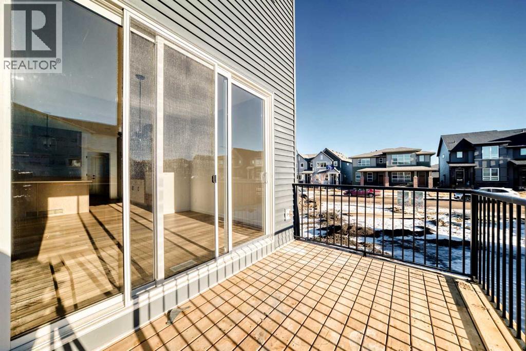 63 Creekside Path Sw, Calgary, Alberta  T2X 5V9 - Photo 14 - A2279480