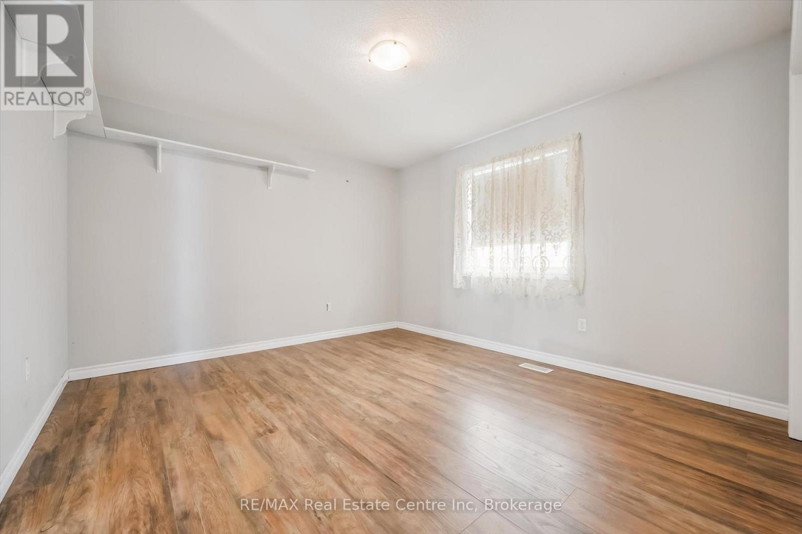 44 Dominion Drive, Guelph (Pineridge/westminster Woods), Ontario  N1L 0B4 - Photo 22 - X12739166