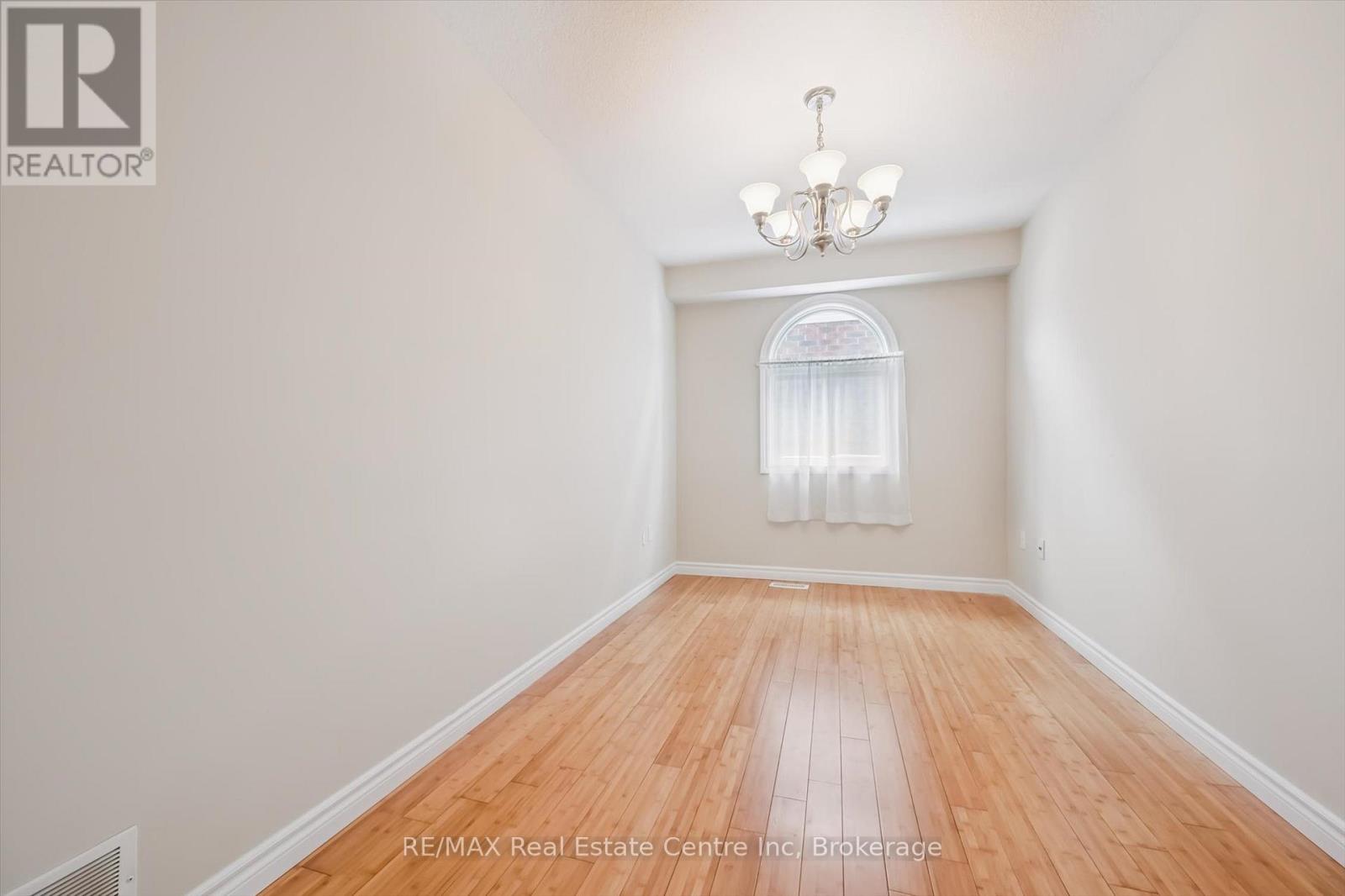 44 Dominion Drive, Guelph (Pineridge/westminster Woods), Ontario  N1L 0B4 - Photo 5 - X12739166