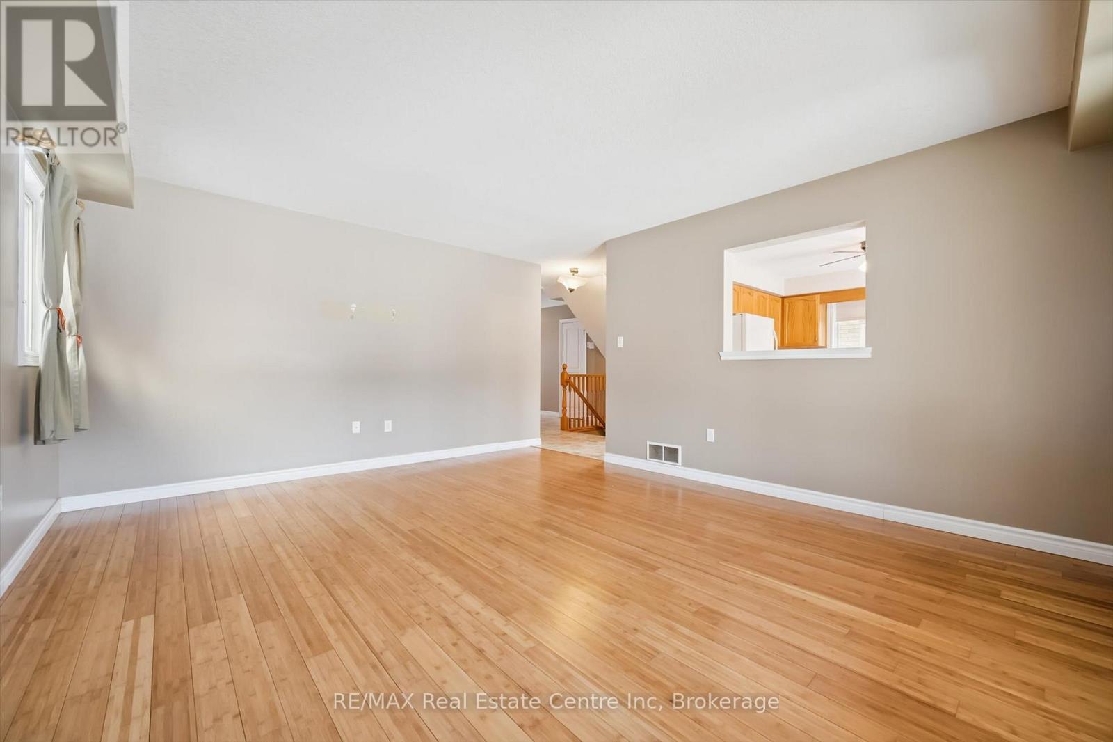 44 Dominion Drive, Guelph (Pineridge/westminster Woods), Ontario  N1L 0B4 - Photo 9 - X12739166