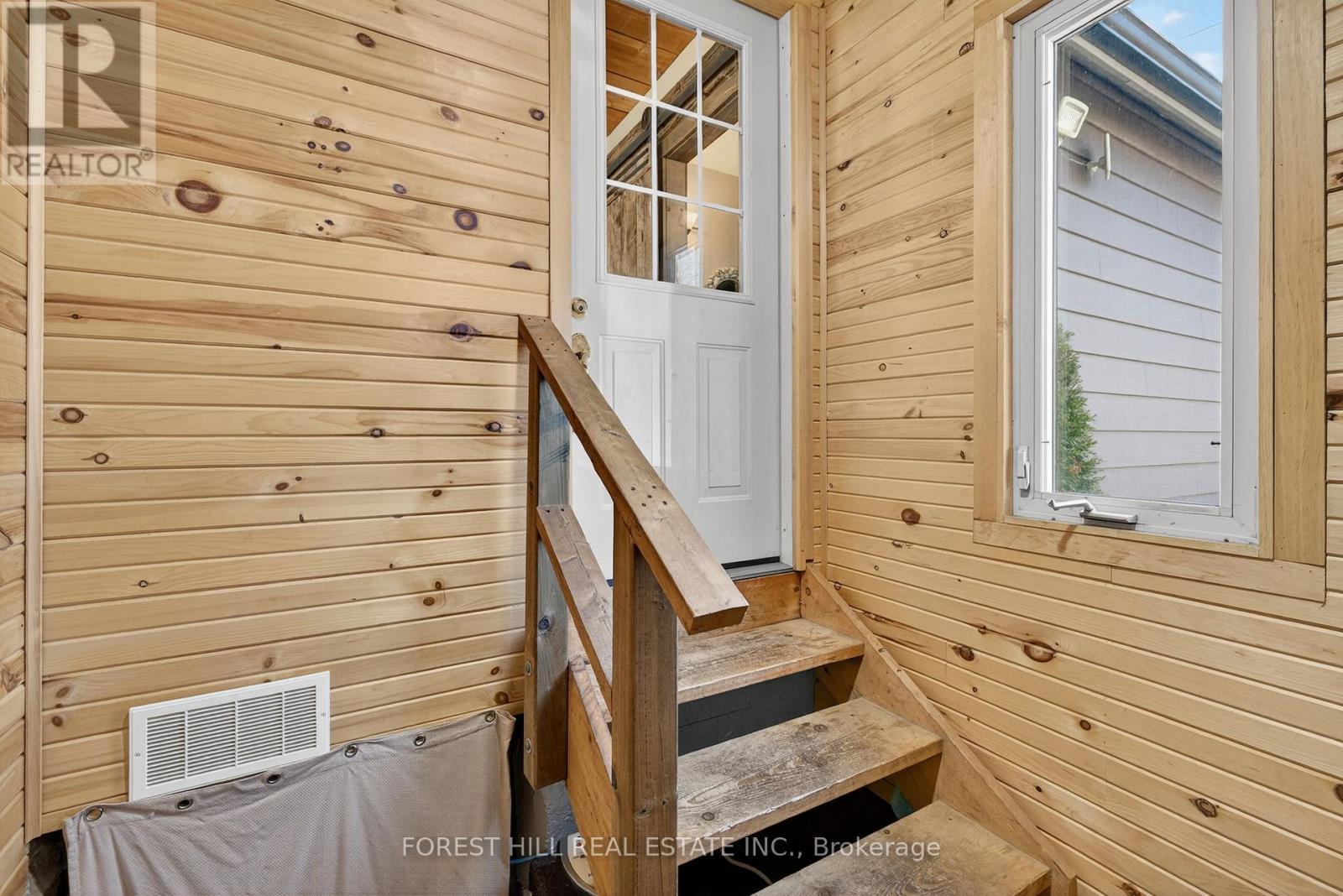 3 Elora Street N, Mapleton, Ontario  N0B 1A0 - Photo 8 - X12755108