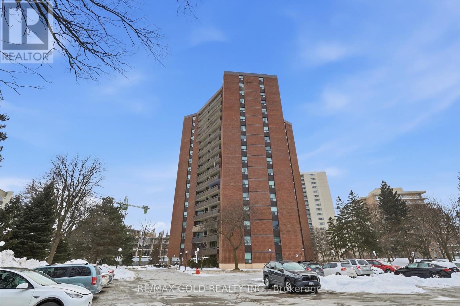 401 - 335 Mill Road, Toronto, Ontario  M9C 1Y6 - Photo 3 - W12790434
