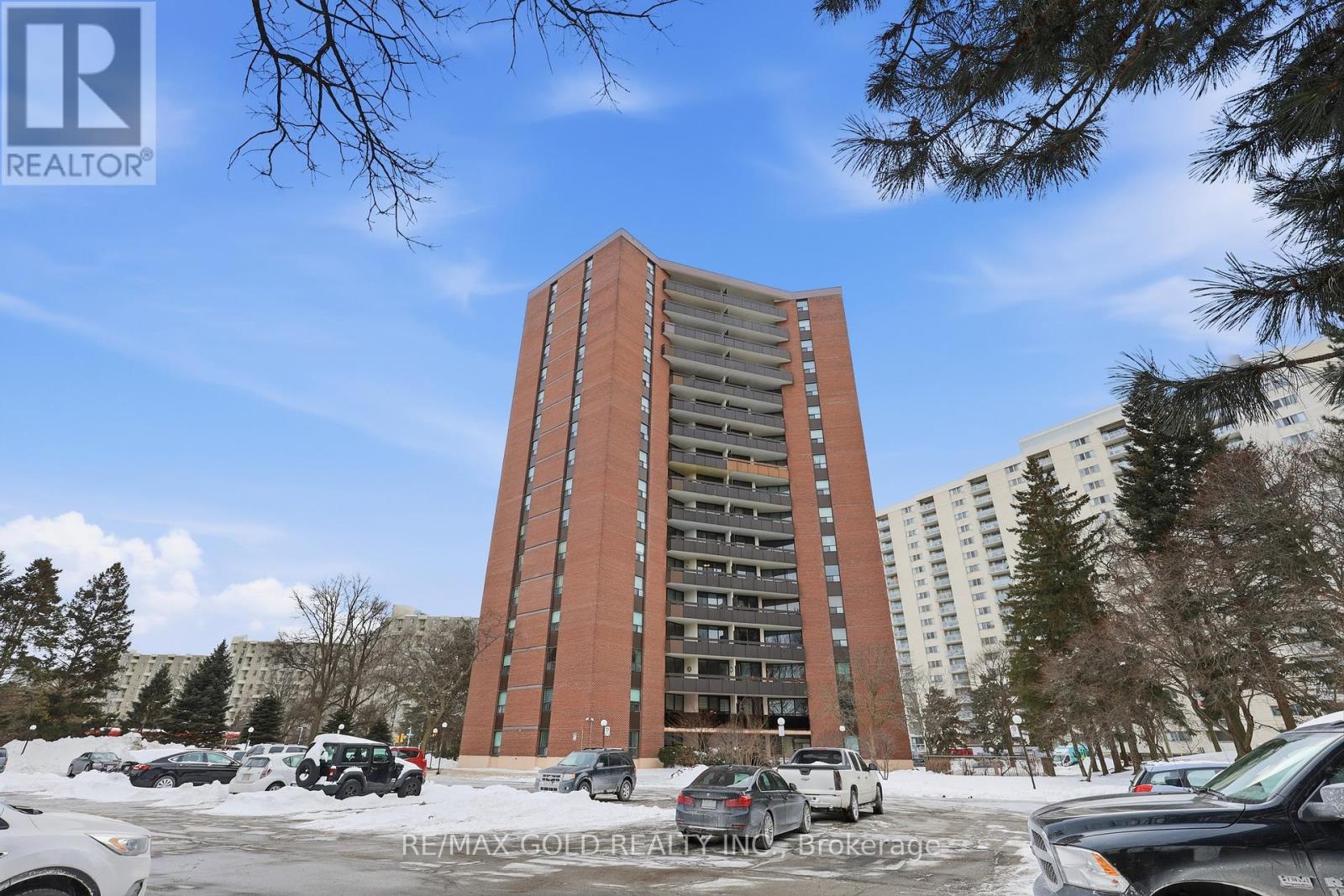 401 - 335 Mill Road, Toronto, Ontario  M9C 1Y6 - Photo 5 - W12790434