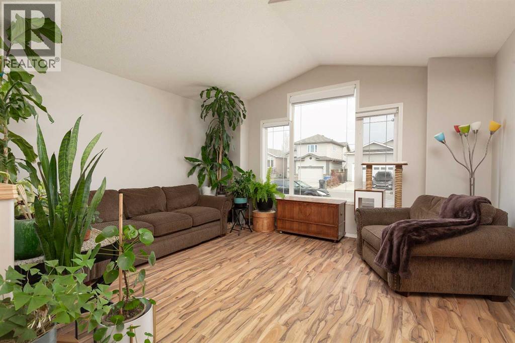 140 Blackfoot Circle W, Lethbridge, Alberta  T1K 7V6 - Photo 4 - A2286201