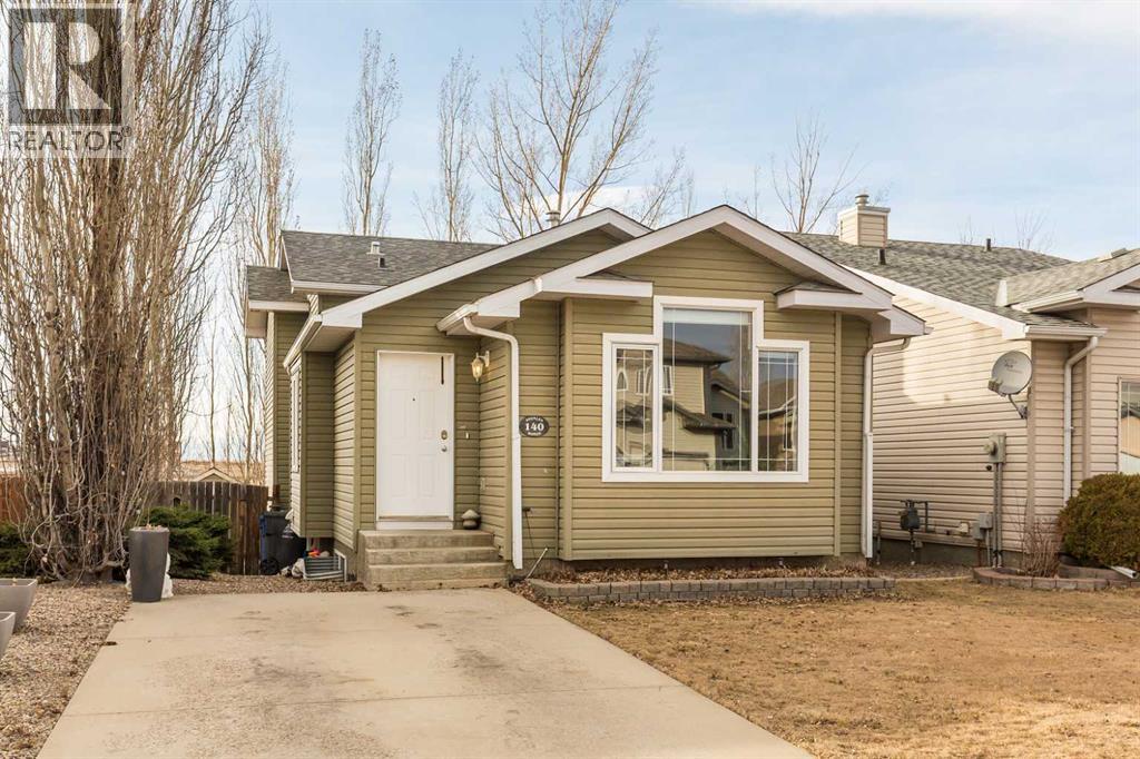 140 Blackfoot Circle W, Lethbridge, Alberta  T1K 7V6 - Photo 1 - A2286201