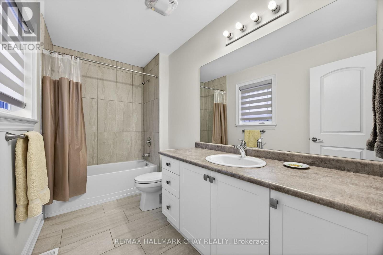 101 Gardiner Drive, Bradford West Gwillimbury, Ontario  L3Z 3G2 - Photo 22 - N12790328