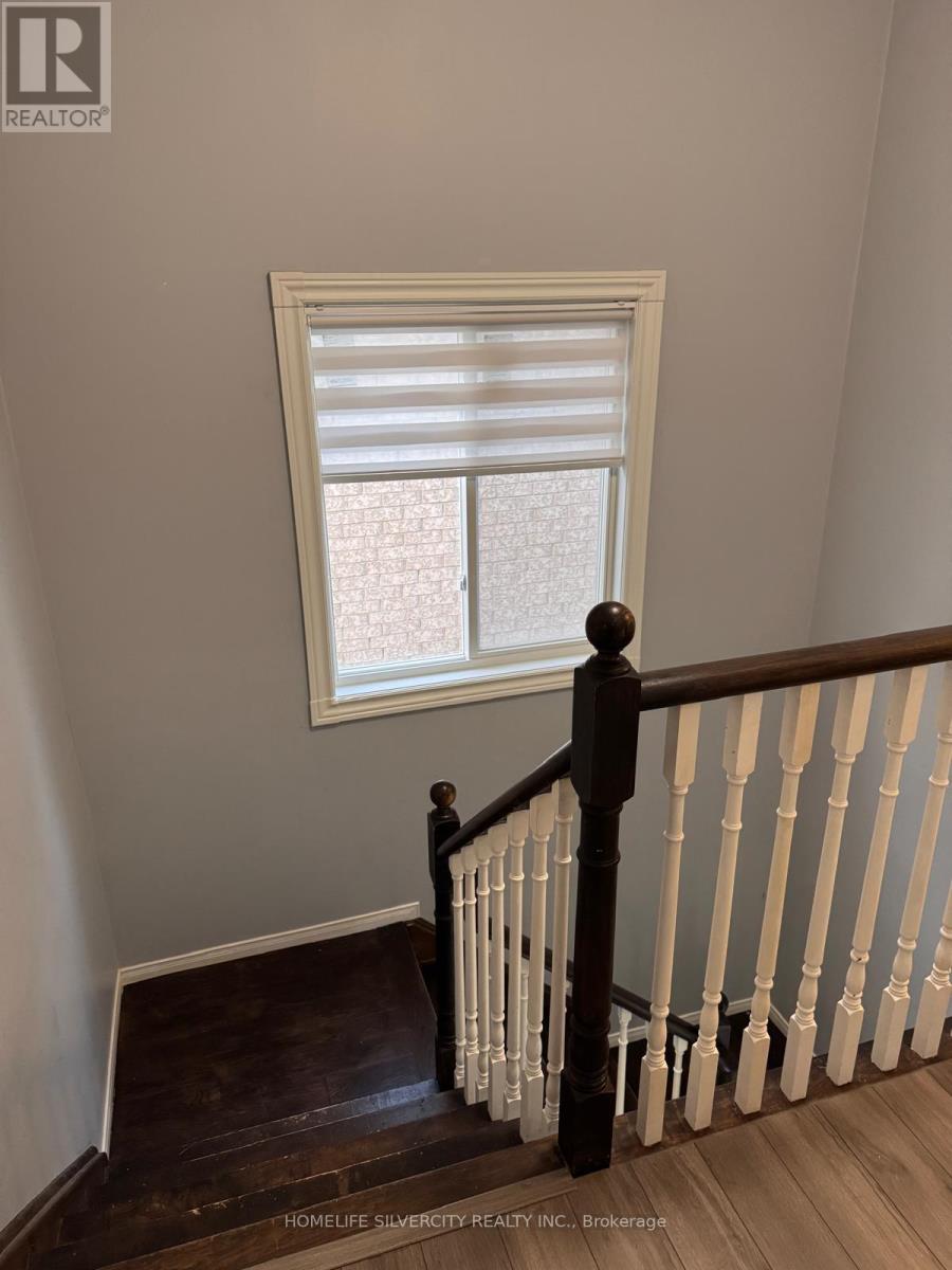 154 Broomlands Drive, Vaughan, Ontario  L6A 2K3 - Photo 7 - N12790010