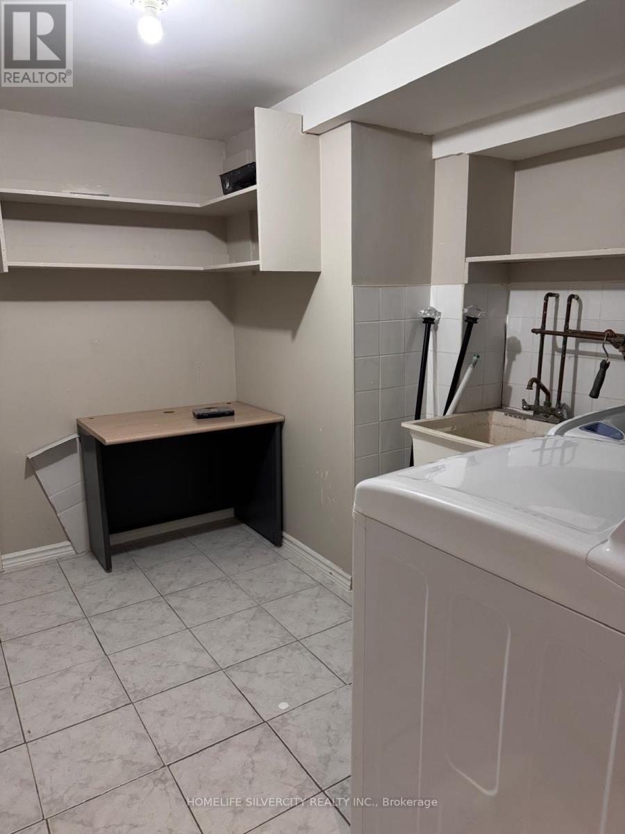 154 Broomlands Drive, Vaughan, Ontario  L6A 2K3 - Photo 28 - N12790010