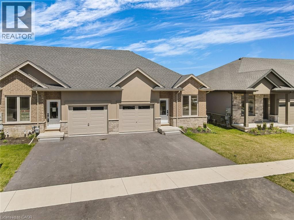 15 Austin Drive, Welland, Ontario  L3B 5N8 - Photo 1 - 40800457