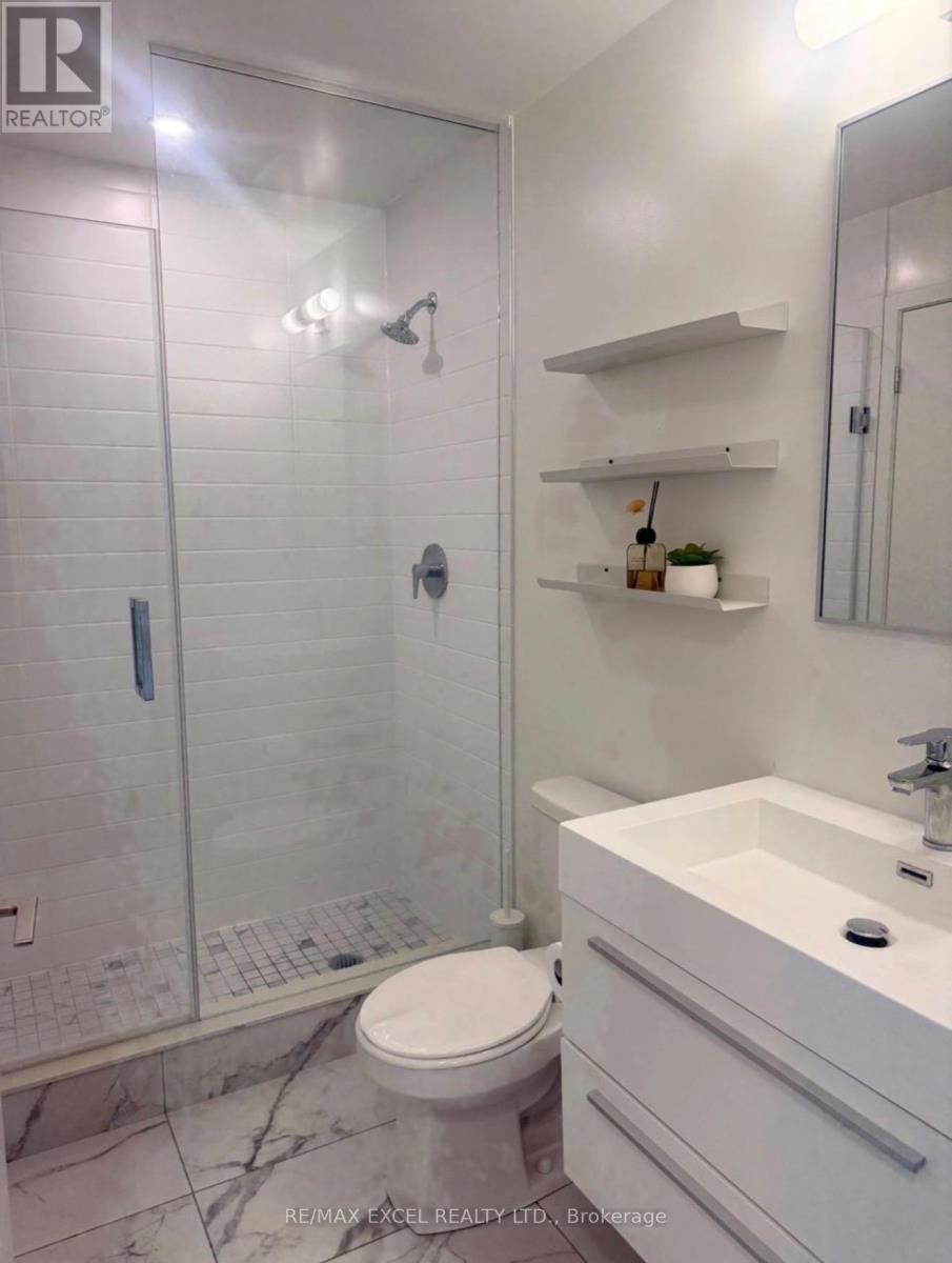 802 - 38 Simcoe Promenade, Markham, Ontario  L6G 0H7 - Photo 5 - N12786778