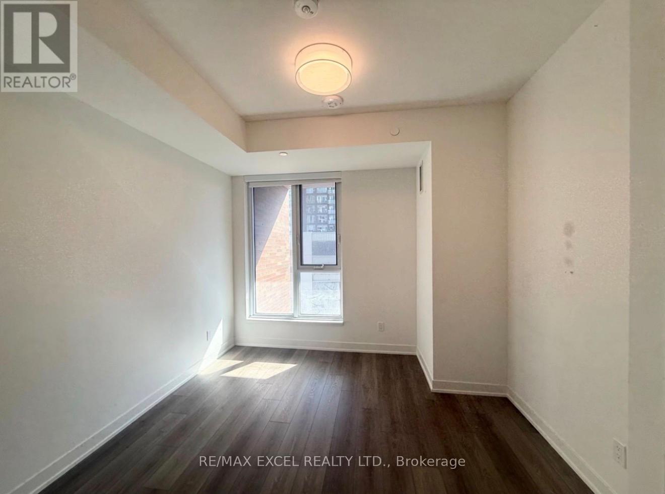 802 - 38 Simcoe Promenade, Markham, Ontario  L6G 0H7 - Photo 6 - N12786778