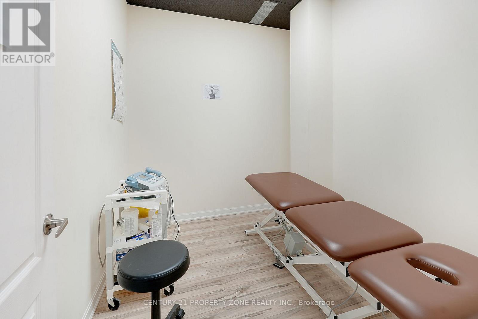 8 - 18371 Hurontario Street, Caledon (Caledon Village), Ontario  L7K 0X7 - Photo 16 - W12790474