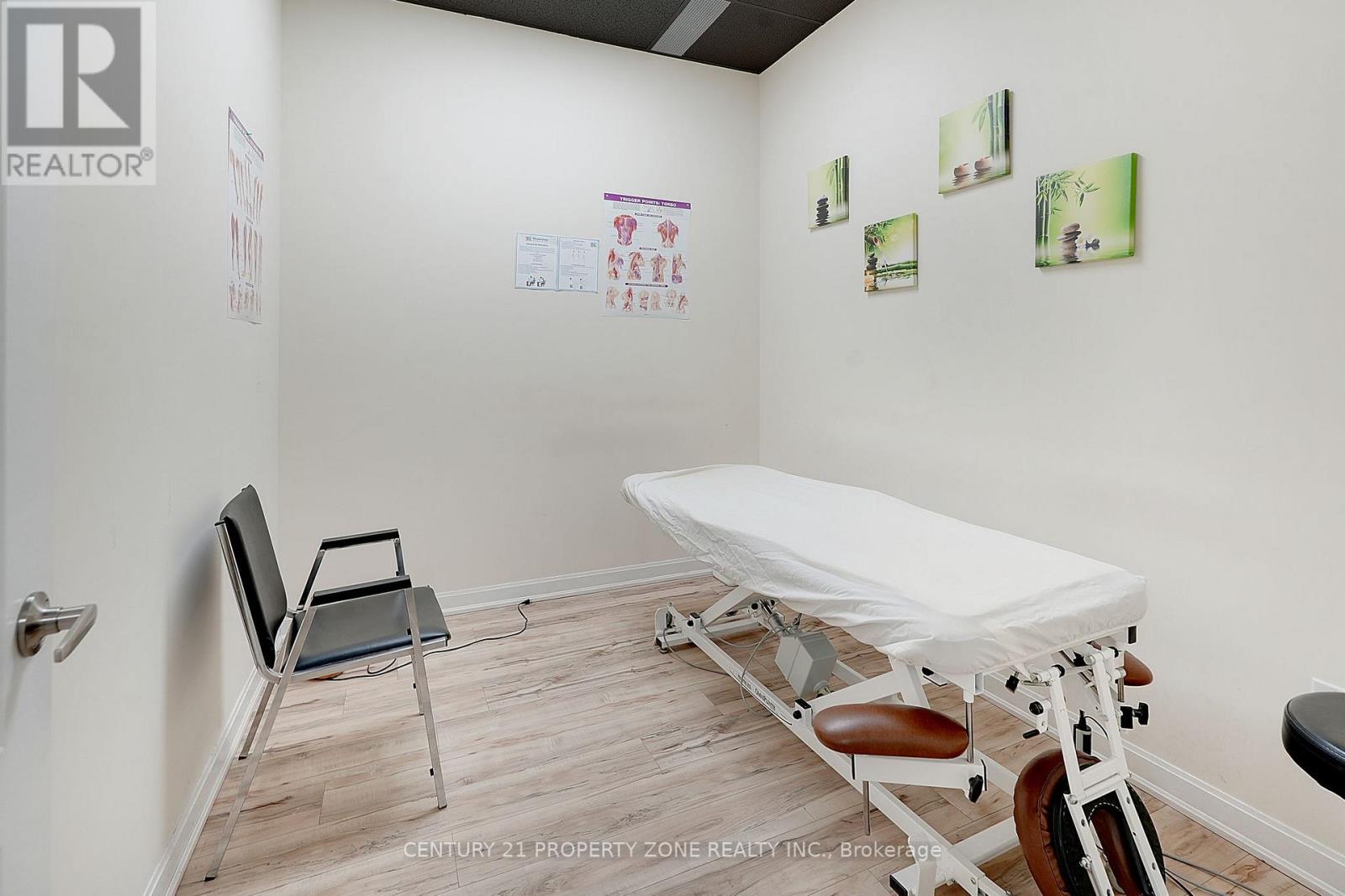 8 - 18371 Hurontario Street, Caledon (Caledon Village), Ontario  L7K 0X7 - Photo 17 - W12790474