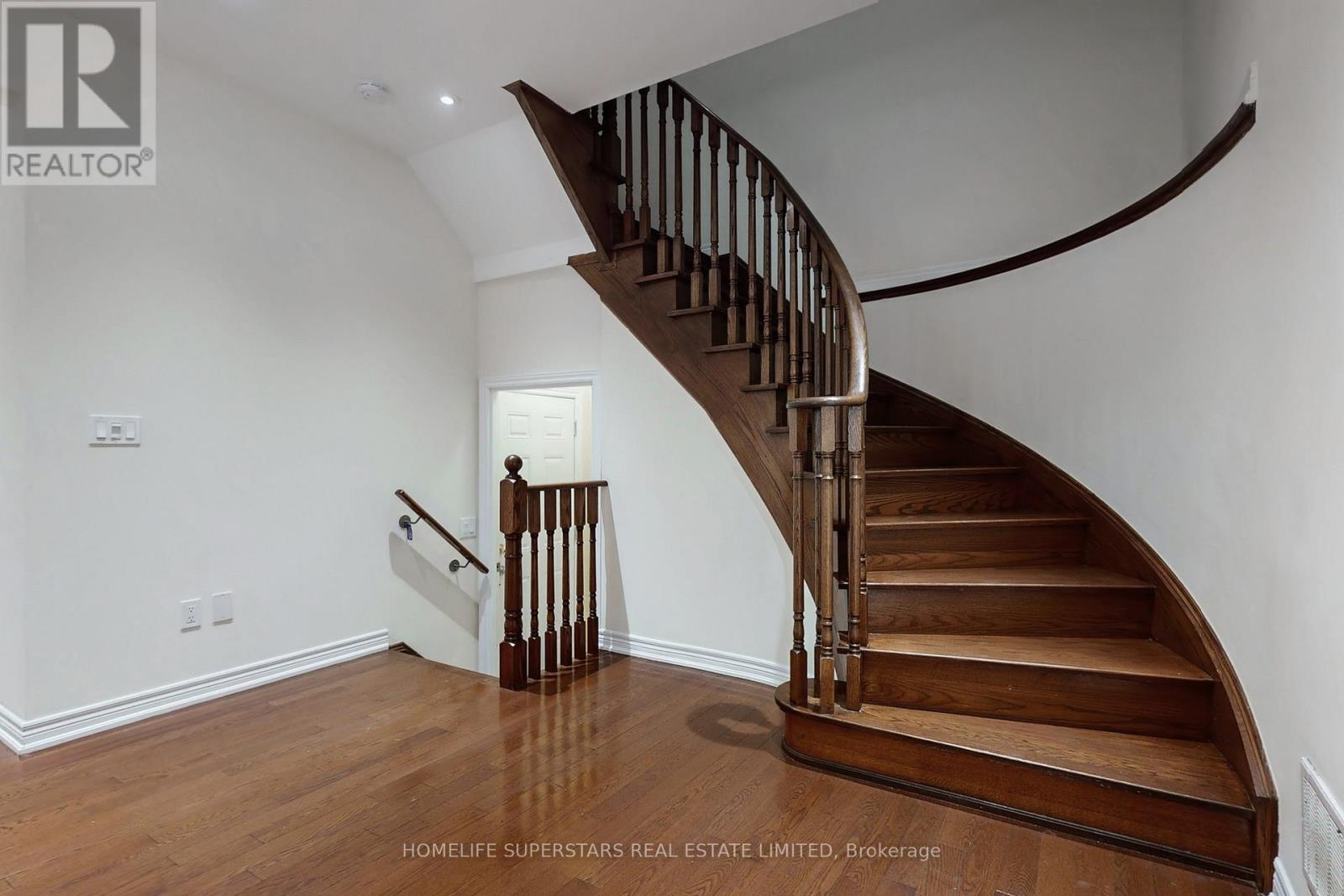 60 Ebury Drive, Brampton (Credit Valley), Ontario  L6X 5M7 - Photo 22 - W12790486