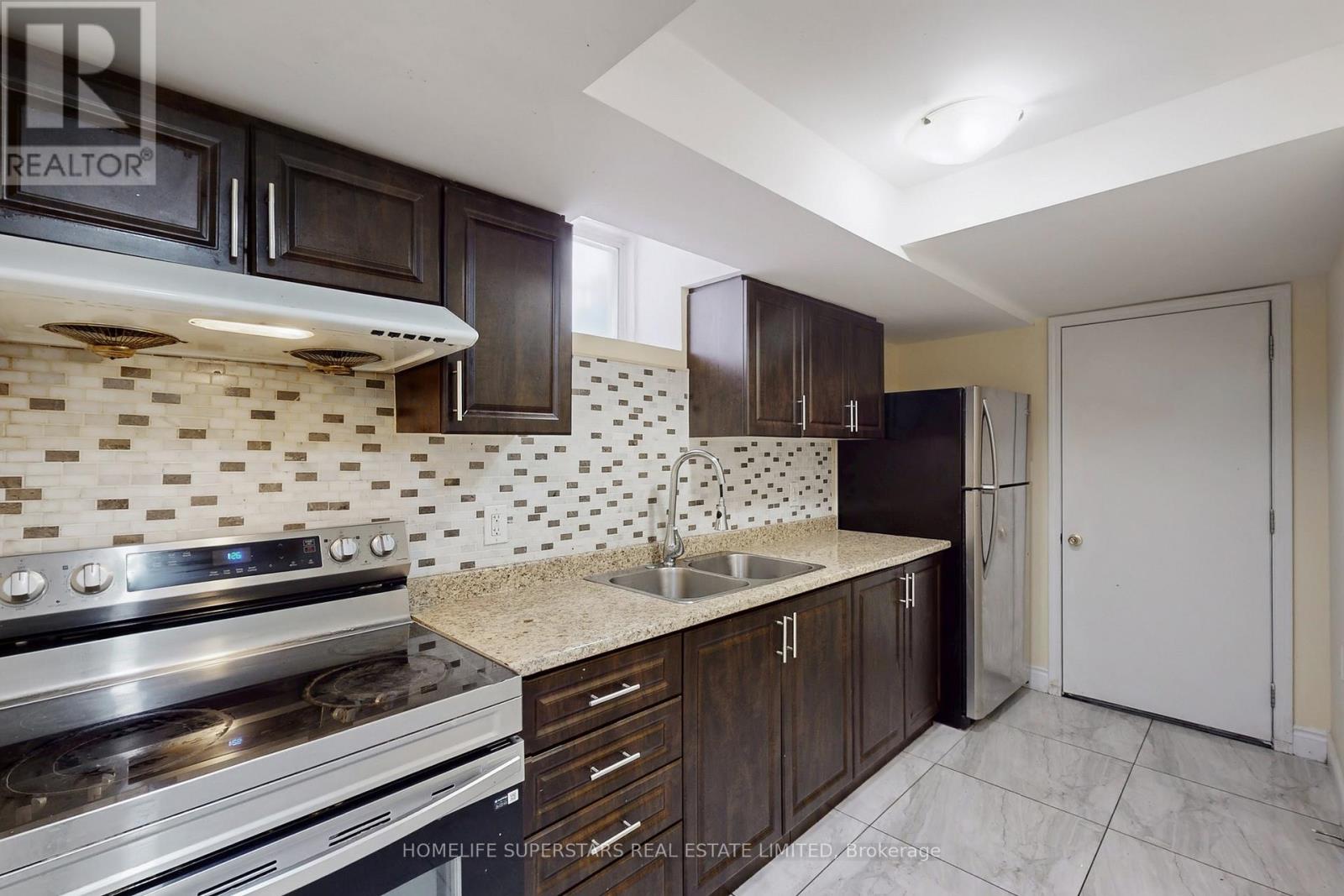 60 Ebury Drive, Brampton (Credit Valley), Ontario  L6X 5M7 - Photo 37 - W12790486