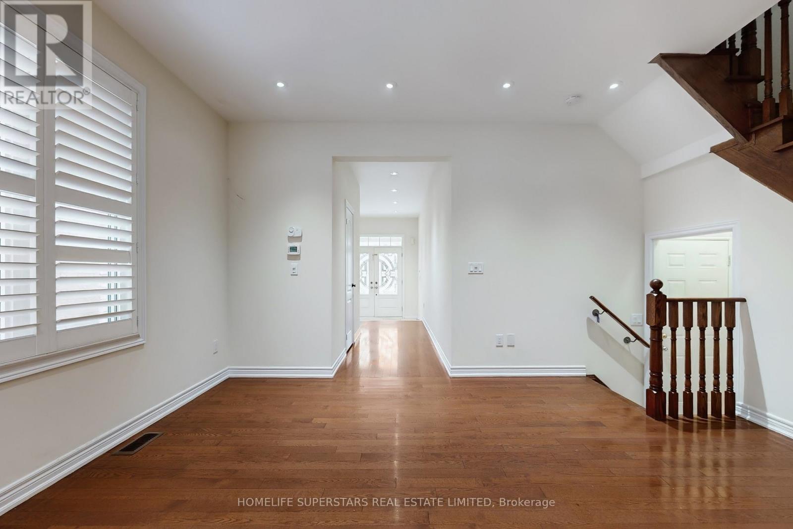 60 Ebury Drive, Brampton (Credit Valley), Ontario  L6X 5M7 - Photo 6 - W12790486