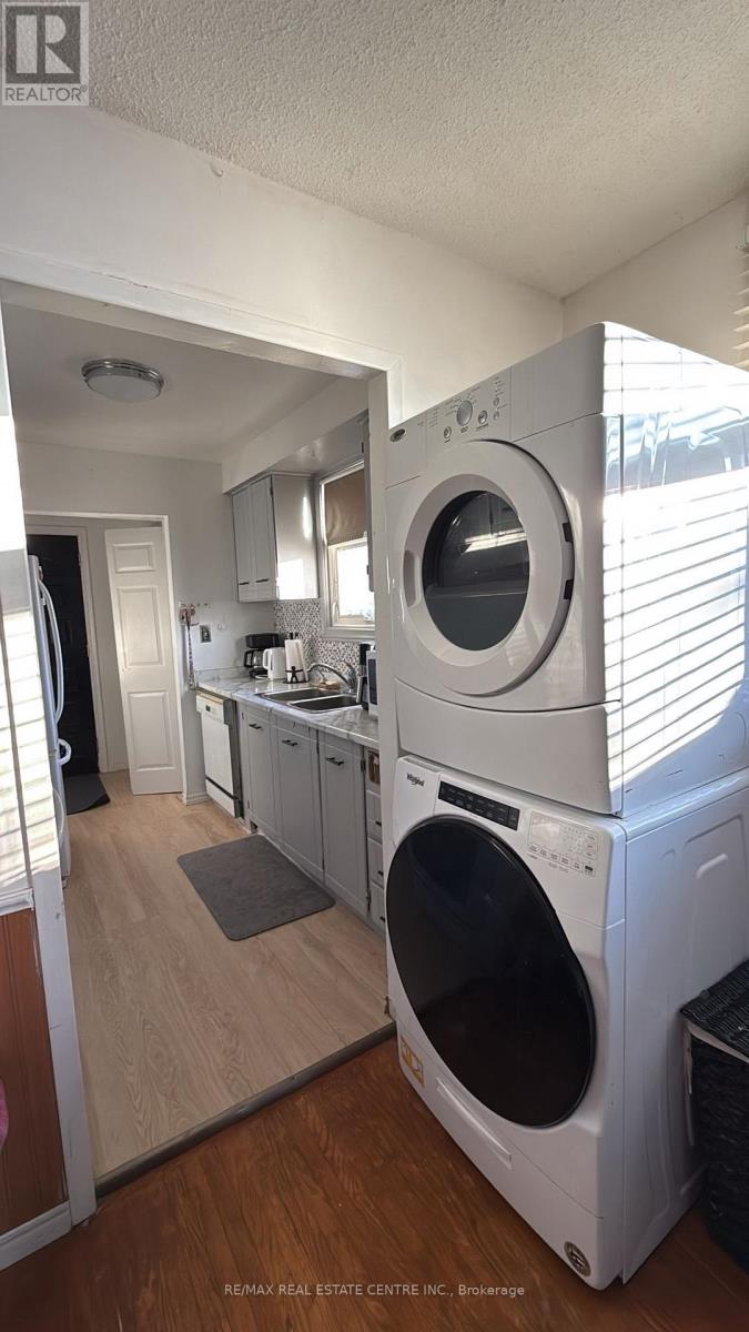 55 Yorkdale Crescent, Hamilton, Ontario  L8J 1E4 - Photo 14 - X12790466