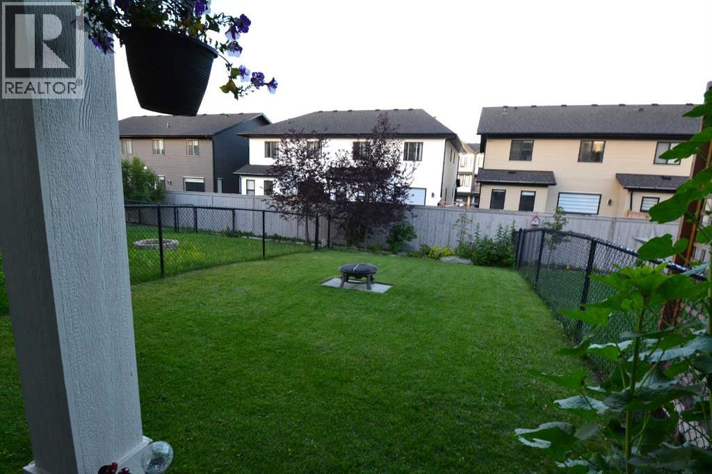 613 Hillcrest Road Sw, Airdrie, Alberta  T4B 4C8 - Photo 12 - A2284382