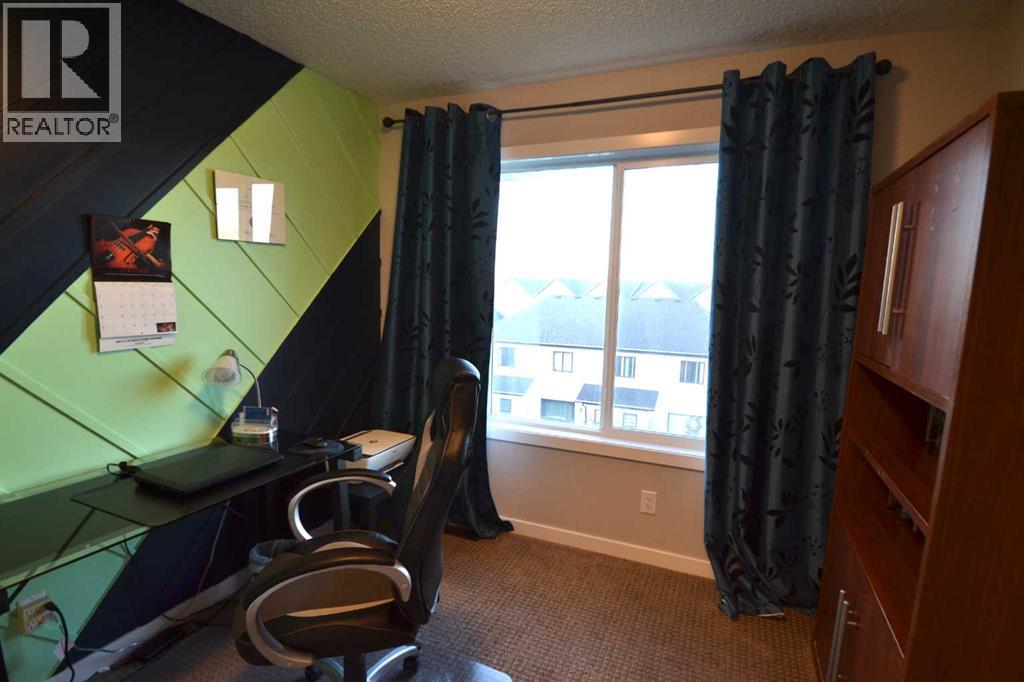 613 Hillcrest Road Sw, Airdrie, Alberta  T4B 4C8 - Photo 34 - A2284382