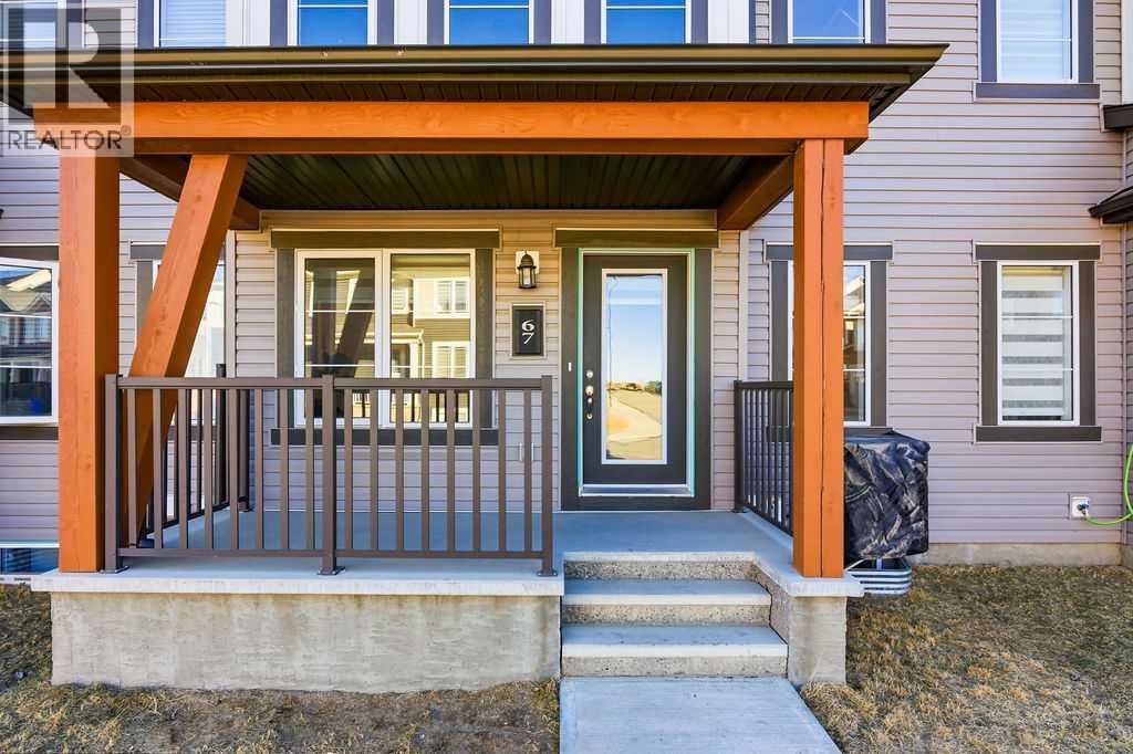 67 Carringwood Manor Nw, Calgary, Alberta  T3P 2A7 - Photo 2 - A2285213