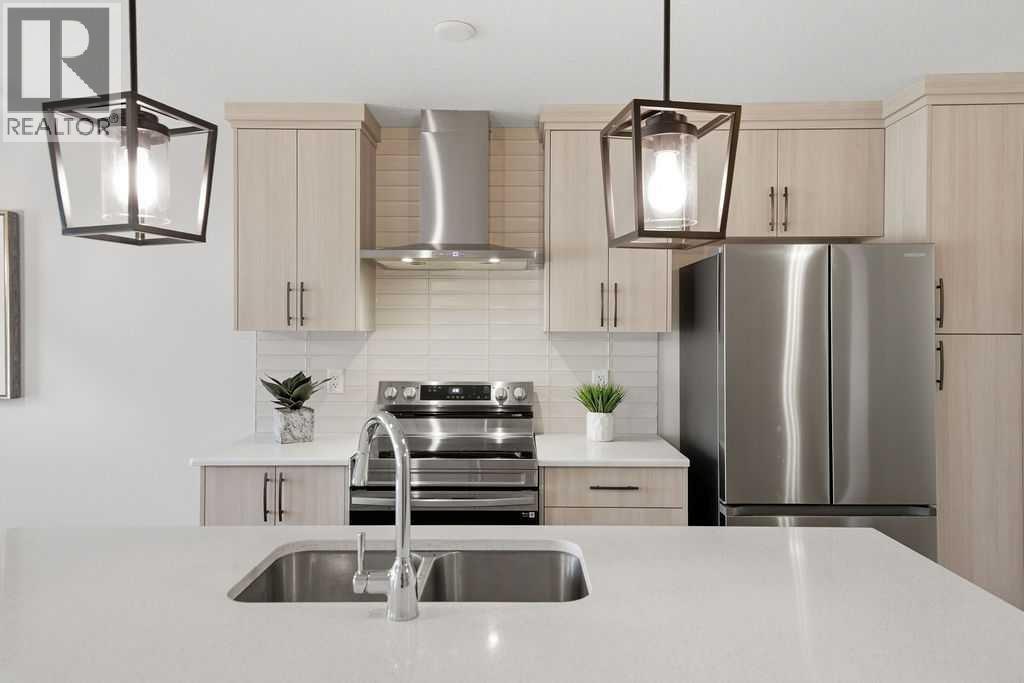 67 Carringwood Manor Nw, Calgary, Alberta  T3P 2A7 - Photo 8 - A2285213