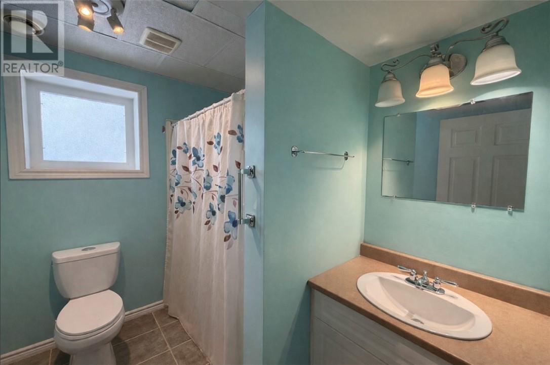 58 Washington Crescent, Elliot Lake, Ontario  P3E 6J5 - Photo 16 - 2126343