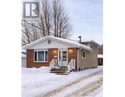 58 Washington Crescent, Elliot Lake, Ontario