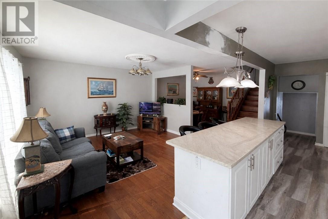 58 Washington Crescent, Elliot Lake, Ontario  P3E 6J5 - Photo 11 - 2126343