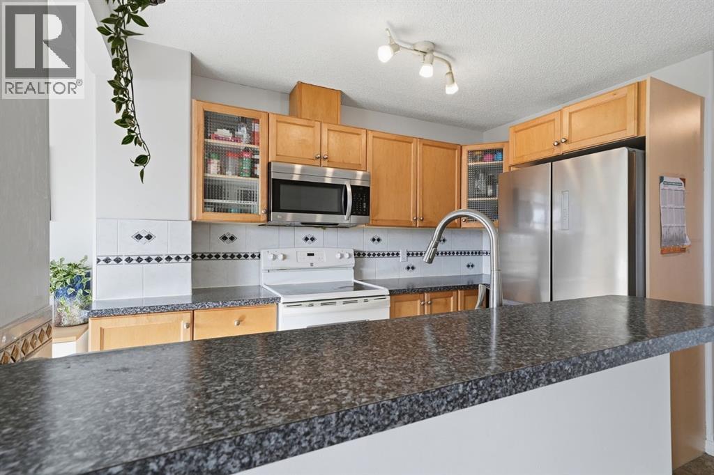 49 Royal Birch Mount Nw, Calgary, Alberta  T3G 5W7 - Photo 4 - A2285195