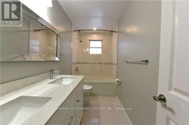 Upper - 97 Raymerville Drive, Markham, Ontario  L3P 4K7 - Photo 5 - N12790510