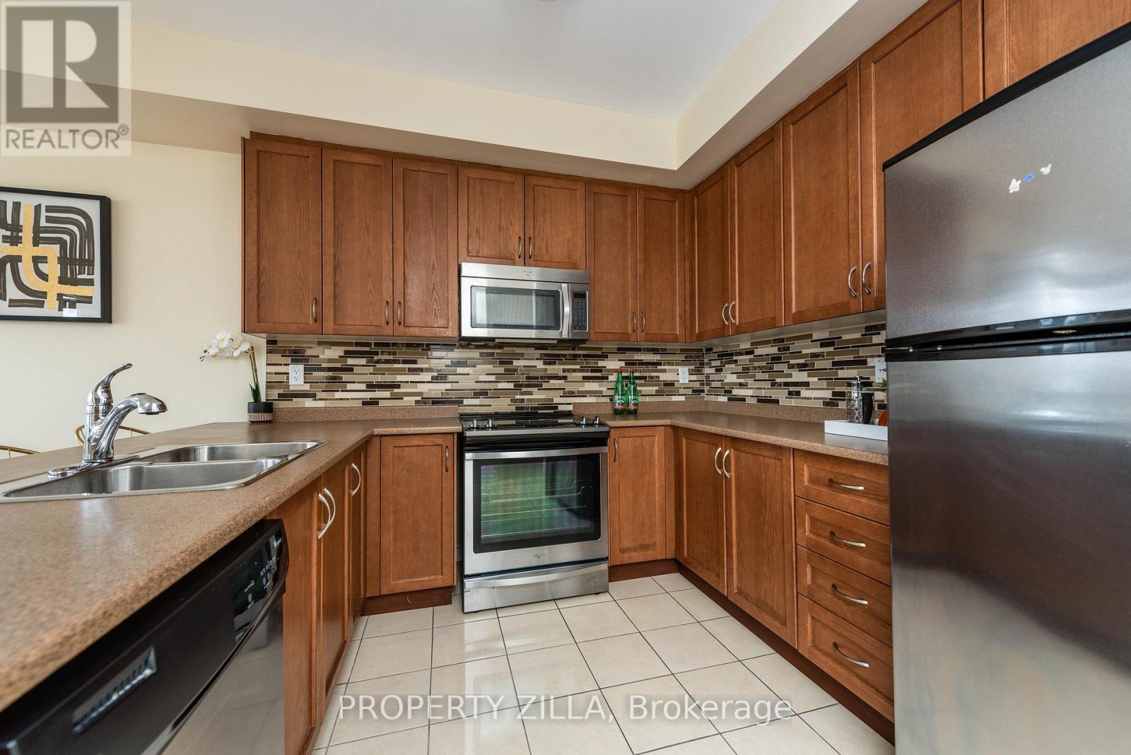 2 - 9621 Jane Street, Vaughan, Ontario  L6A 4G5 - Photo 6 - N12790514