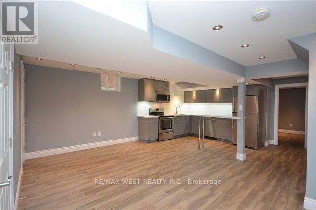 5758 Greensboro Drive, Mississauga, Ontario  L5M 5T8 - Photo 22 - W12790490