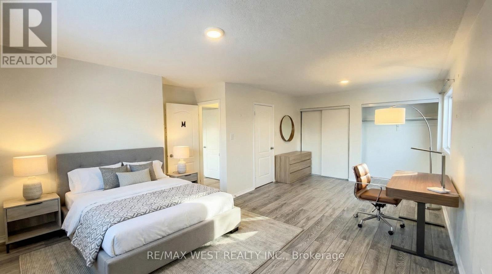 5758 Greensboro Drive, Mississauga, Ontario  L5M 5T8 - Photo 35 - W12790490